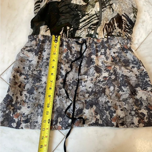 EDUN, women’s XS, black and gray printed mini dress with offset zipper front EUC - Picture 10 of 11